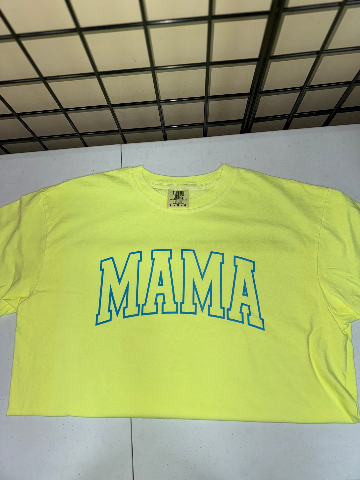 Neon mama